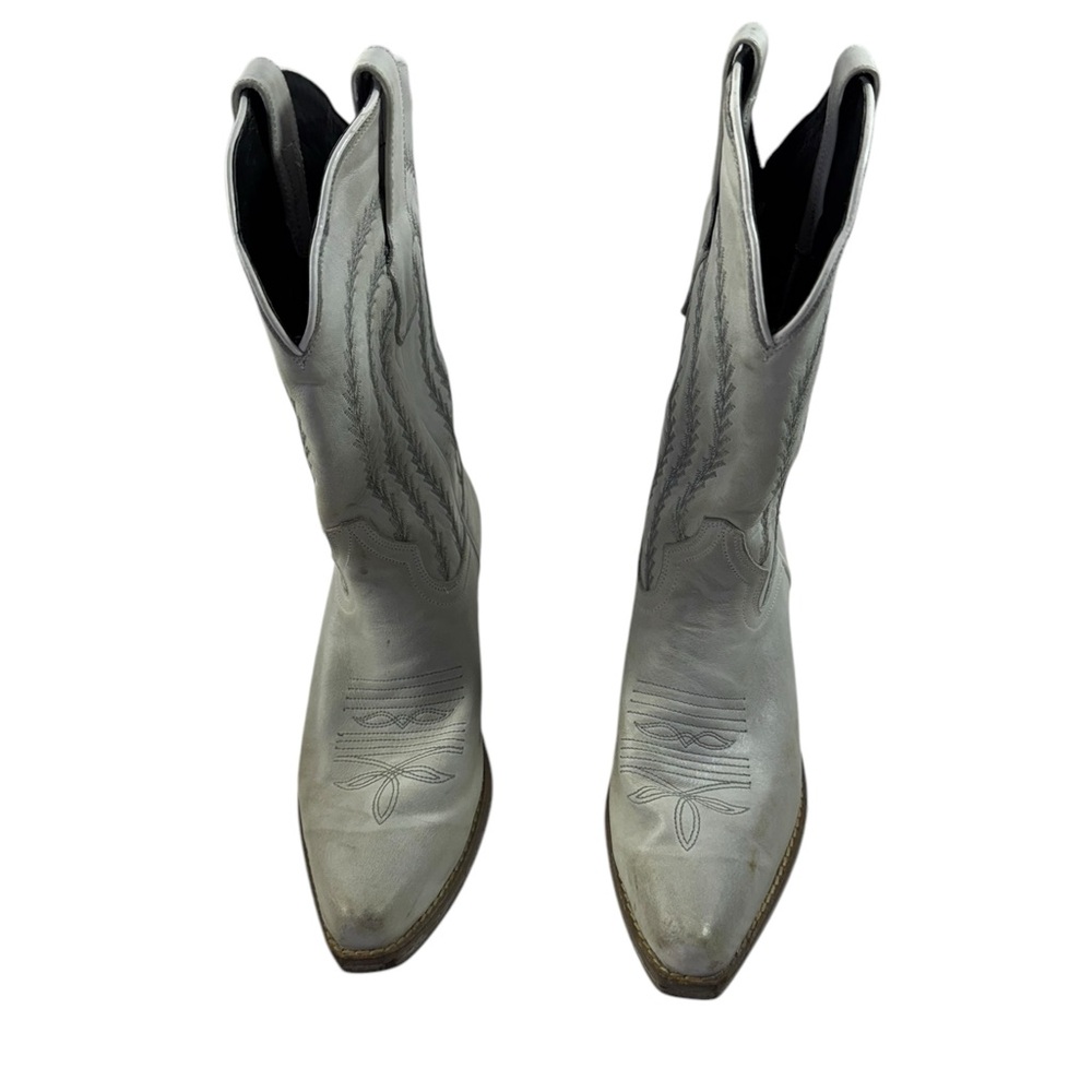 Women's White Embroidered Western Heeled Boots - Picture 4 of 11